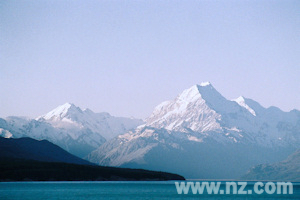 View of Mount Cook over Lake Pukaki